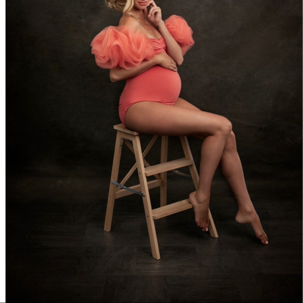 COPY - Bodysuit for maternity photos